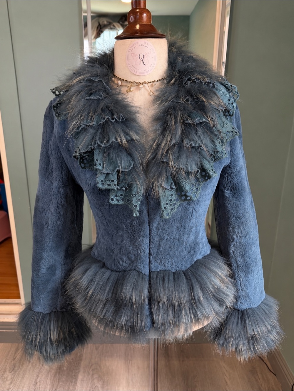 Vintage DORATTI Blue Raccoon Fur Lace Ruffle Fitted Jacket XXS XS